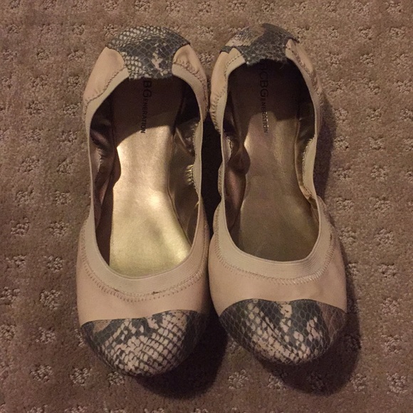 BCBGeneration Shoes - BCBG 9.5 flats